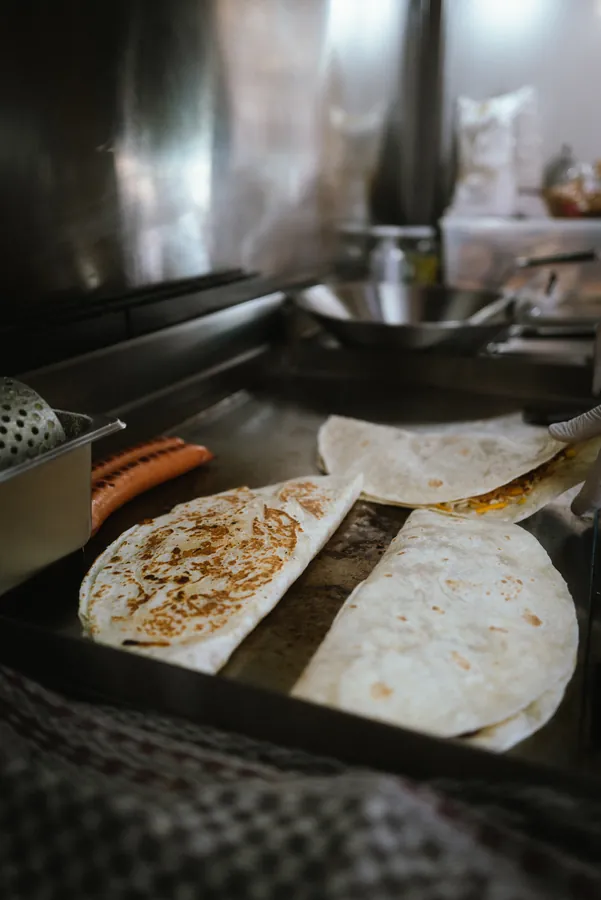 Quesadillas auf der Grillplatte